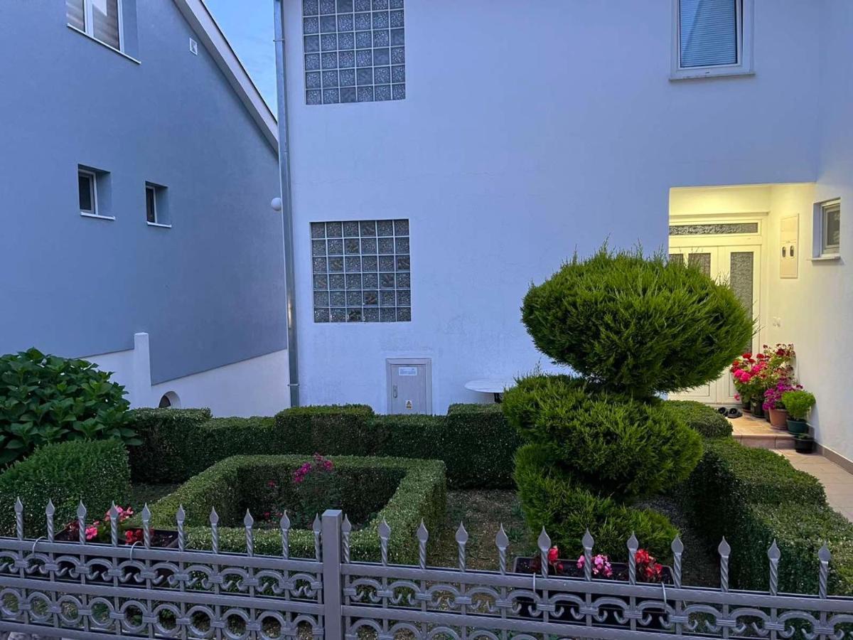 Kasneci Apartments Улцин Екстериор снимка